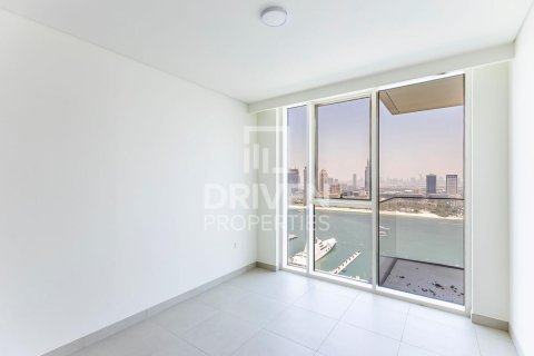 Appartement de 3 chambres à EMAAR Beachfront, UAE No. 192260 7
