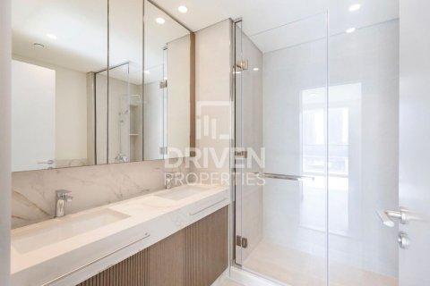 2 غرف نوم شقة في EMAAR Beachfront, الإمارات العربية المتحدة رقم 192256 11