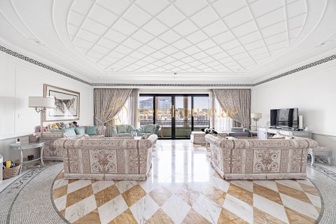 Appartement de 3 chambres à Palazzo Versace, UAE No. 128824 8