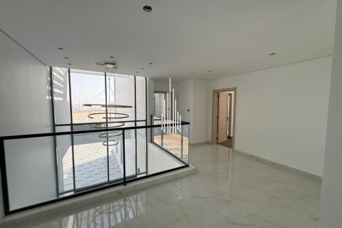 5 bedrooms Villa in Abu Dhabi, UAE No. 22737 26