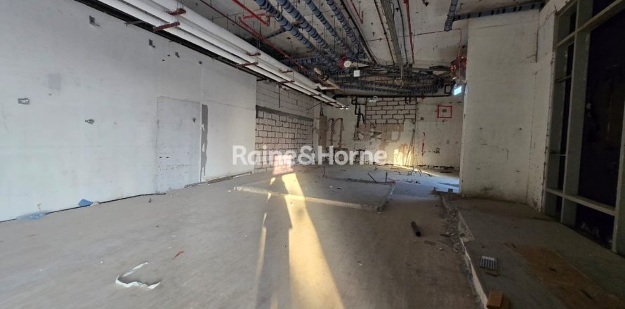 561m² Shop in Al Barsha, UAE No. 156364