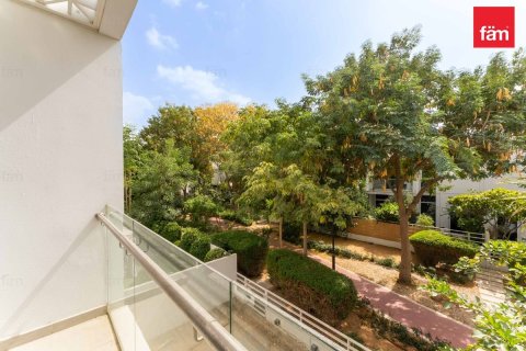 3 bedrooms Townhouse in Dubai, UAE No. 164334 10
