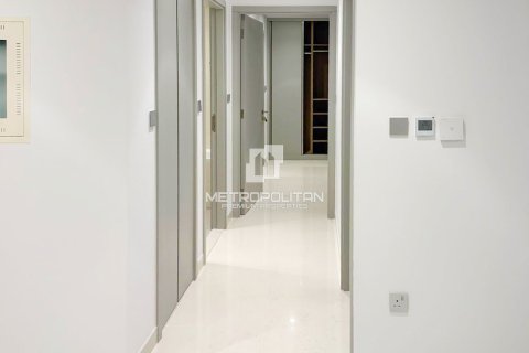 Appartement de 2 chambres à EMAAR Beachfront, UAE No. 129870 13