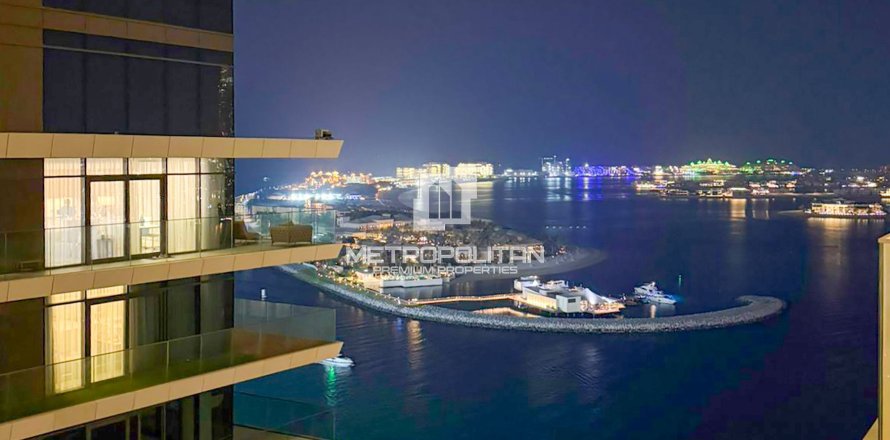 Appartement de 2 chambres à EMAAR Beachfront, UAE No. 129870