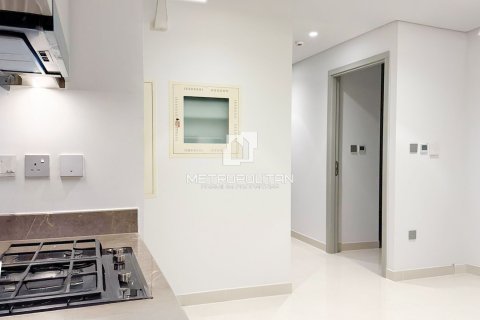 Appartement de 2 chambres à EMAAR Beachfront, UAE No. 129870 10