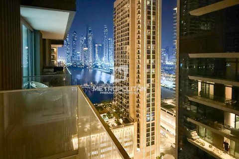 Appartement de 2 chambres à EMAAR Beachfront, UAE No. 129870 16