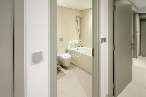 Appartement de 2 chambres à EMAAR Beachfront, UAE No. 129870 11