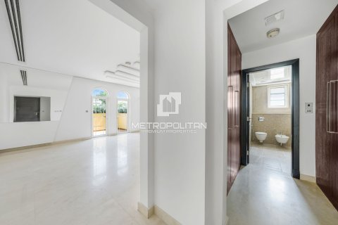 Villa de 4 dormitorios en Jumeirah Park, UAE No. 128712 18