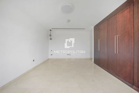 Villa de 4 dormitorios en Jumeirah Park, UAE No. 128712 9