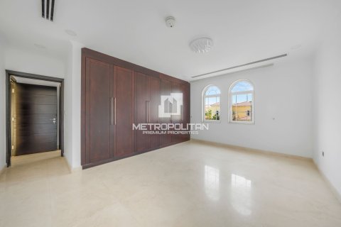Villa de 4 dormitorios en Jumeirah Park, UAE No. 128712 8