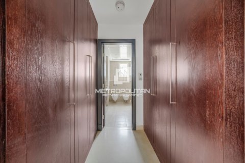 Villa de 4 dormitorios en Jumeirah Park, UAE No. 128712 21