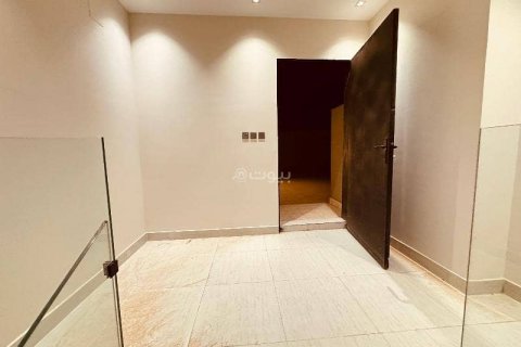 Villa de 4 chambres à Riyadh, Saudi Arabia No. 60055 13