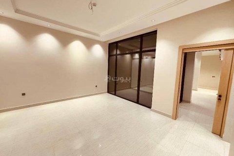 Villa de 4 chambres à Riyadh, Saudi Arabia No. 60055 5