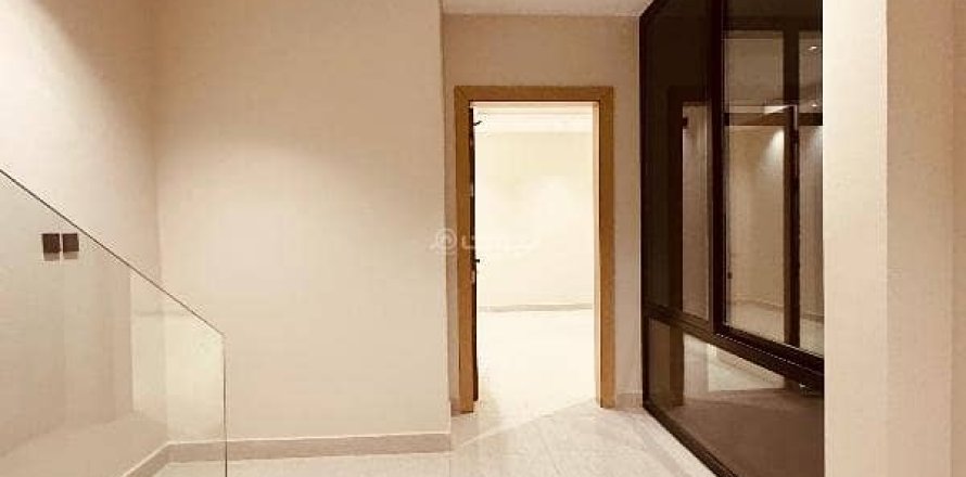 Villa de 4 chambres à Riyadh, Saudi Arabia No. 60057