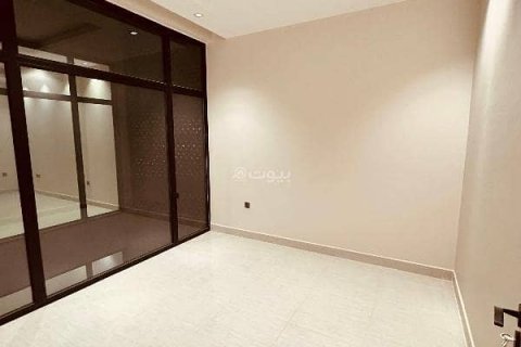 Villa de 4 chambres à Riyadh, Saudi Arabia No. 60057 10