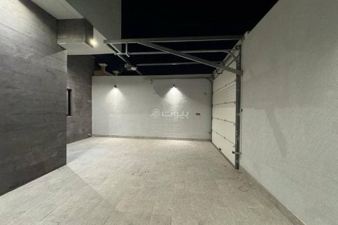 Villa de 4 dormitorios en Khobar, Saudi Arabia No. 60690 6