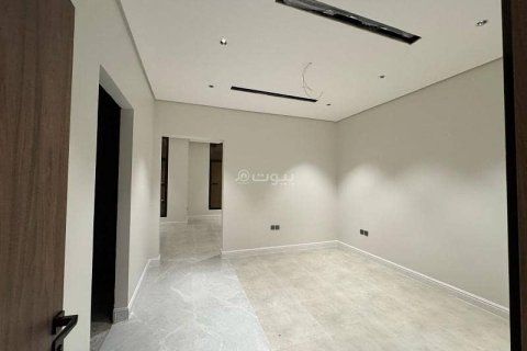 Villa de 4 dormitorios en Khobar, Saudi Arabia No. 60690 23