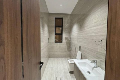 Villa de 4 dormitorios en Khobar, Saudi Arabia No. 60690 17