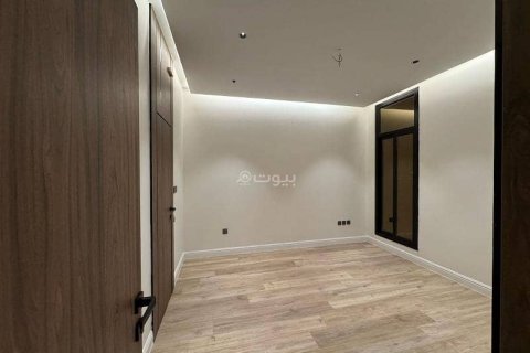 Villa de 4 dormitorios en Khobar, Saudi Arabia No. 60690 25