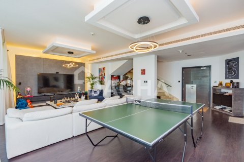 Appartement de 3 chambres à The Torch, UAE No. 164707 8