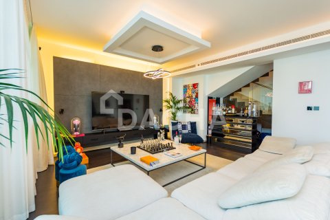 Appartement de 3 chambres à The Torch, UAE No. 164707 3