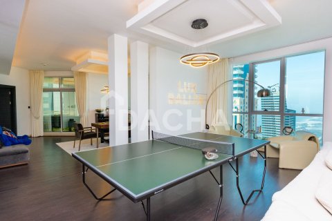 Appartement de 3 chambres à The Torch, UAE No. 164707 9