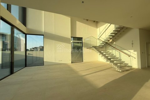 5 bedrooms Villa in Nad Al Sheba 1, UAE No. 187643 6