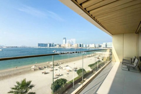 Appartement de 2 chambres à EMAAR Beachfront, UAE No. 130114