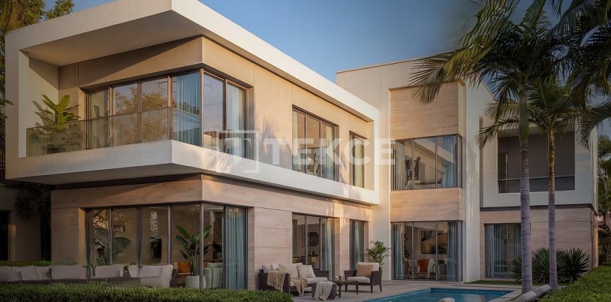 Вилла с 4 спальнями в Dubai Land, ОАЭ №142136