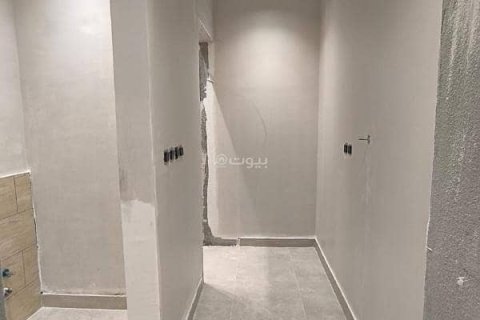 Villa de 9 dormitorios en Riyadh, Saudi Arabia No. 60554 6