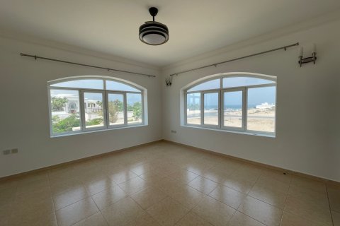 Villa Jumelée de 3 chambres à Muscat, Oman No. 109220 11