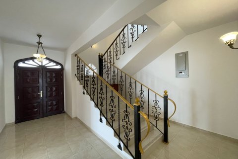 Villa Jumelée de 4 chambres à Muscat, Oman No. 109222 3