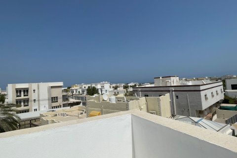 Villa Jumelée de 4 chambres à Muscat, Oman No. 109222 15