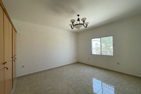 Villa Jumelée de 4 chambres à Muscat, Oman No. 109222 6