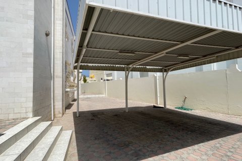 Villa Jumelée de 4 chambres à Muscat, Oman No. 109222 18