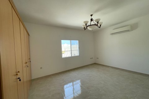 Villa Jumelée de 4 chambres à Muscat, Oman No. 109222 8