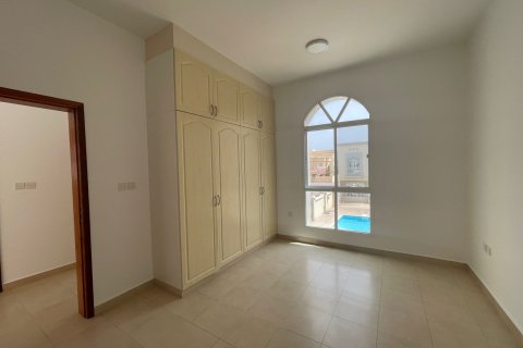 Townhouse de 3 dormitorios en Muscat, Oman No. 109223 11