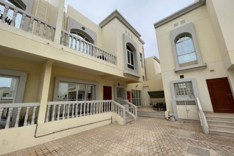 Townhouse de 3 dormitorios en Muscat, Oman No. 109223 17
