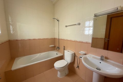 Townhouse de 3 dormitorios en Muscat, Oman No. 109223 13