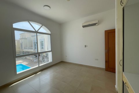 Townhouse de 3 dormitorios en Muscat, Oman No. 109223 6