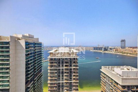 1 bedroom Apartment in EMAAR Beachfront, UAE No. 193291