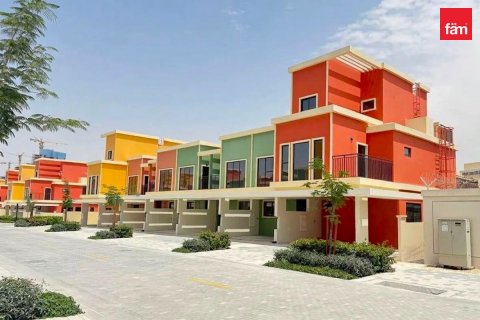5 bedrooms Townhouse in Dubai, UAE No. 210892