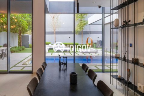 Villa de 4 dormitorios en Tilal City, UAE No. 184696 4