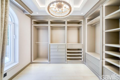7 bedrooms Villa in The Crescent, UAE No. 193921 4