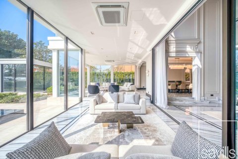 7 bedrooms Villa in The Crescent, UAE No. 193921 22