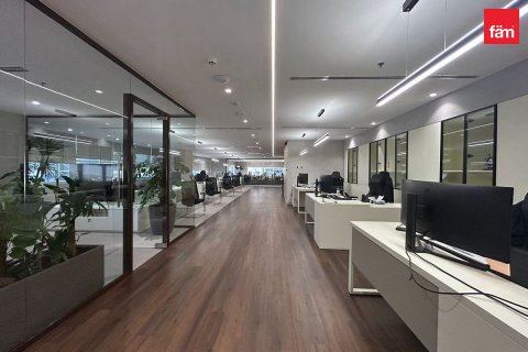 1100.1m² Office in Dubai, UAE No. 205378
