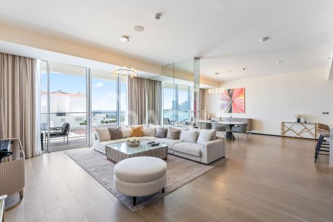 Apartment de 4 dormitorios en The Crescent, UAE No. 166681