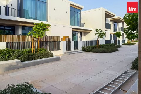 3 bedrooms Villa in Dubai, UAE No. 187158 21