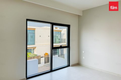 3 bedrooms Villa in Dubai, UAE No. 187158 10