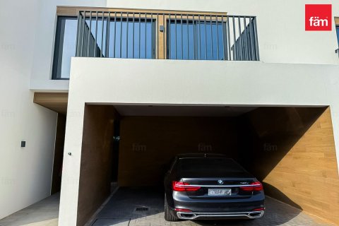 3 bedrooms Villa in Dubai, UAE No. 187158 15